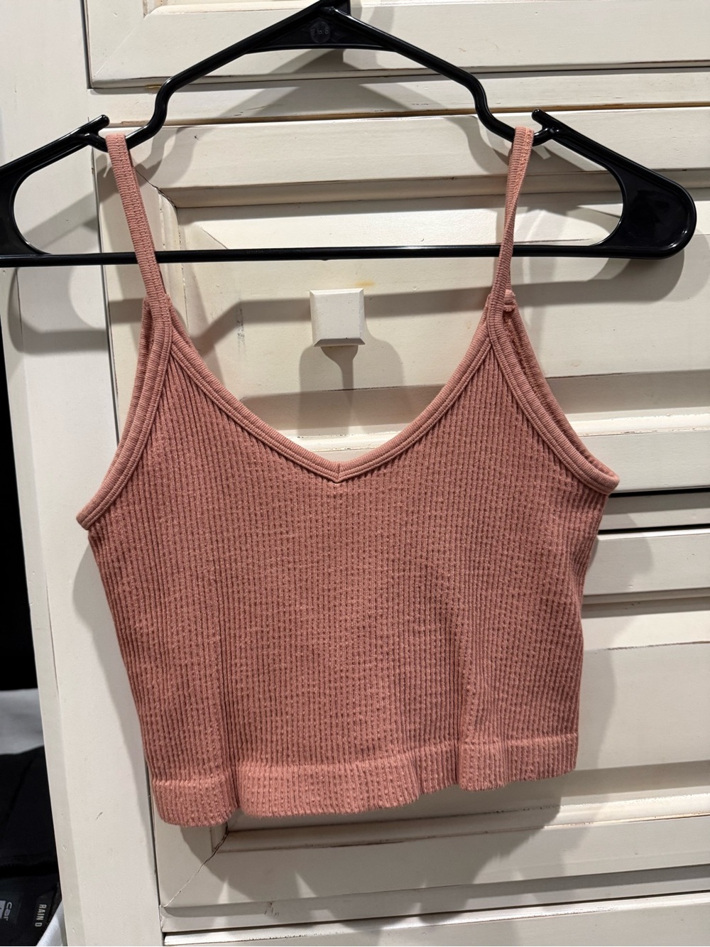 Ribbed V-Neck Crop Tank Top in Dusty Rose